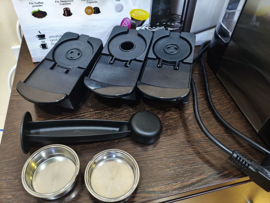Продаётся капсульная кофемашина Sonifer  SF-3585