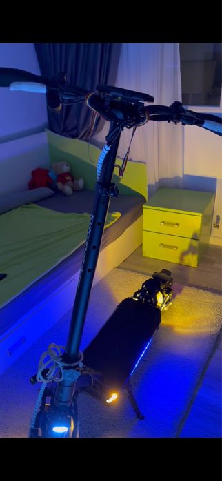 Trotineta Kukirin G2 Master 2025 personalizata