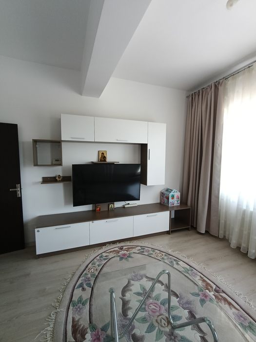 Apartament de închiriat