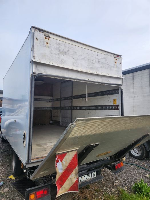 Cub. Lift iveco Daily