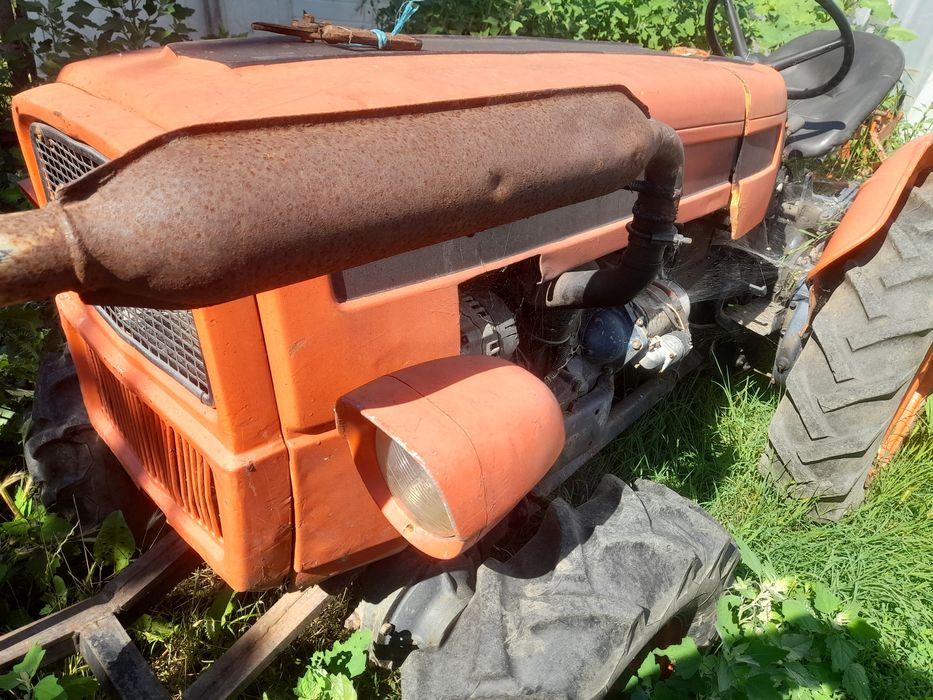 Vind sau scimb cu tractor mai mare