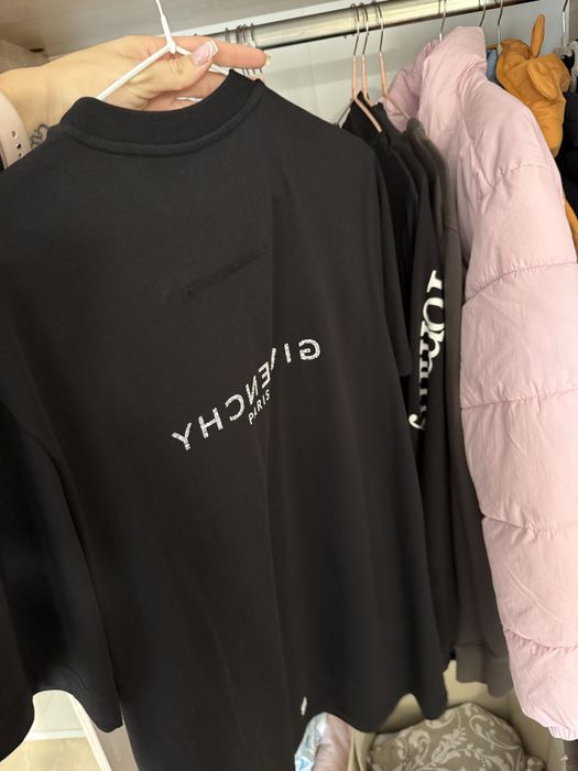 Нови тениски с етикет givenchy, balenciaga