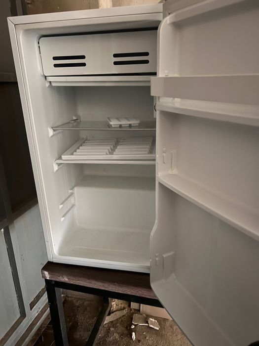 Продам холодильники