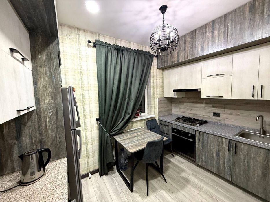 Яккасарайский район  Ор.р: Гостиница Courtyard by Marriott