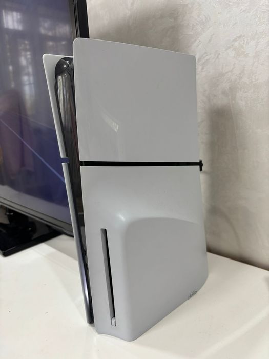 Продам playstation 5 slim