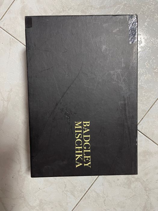 Badgley Mischka Alessandra лавандови сатенени токчета
