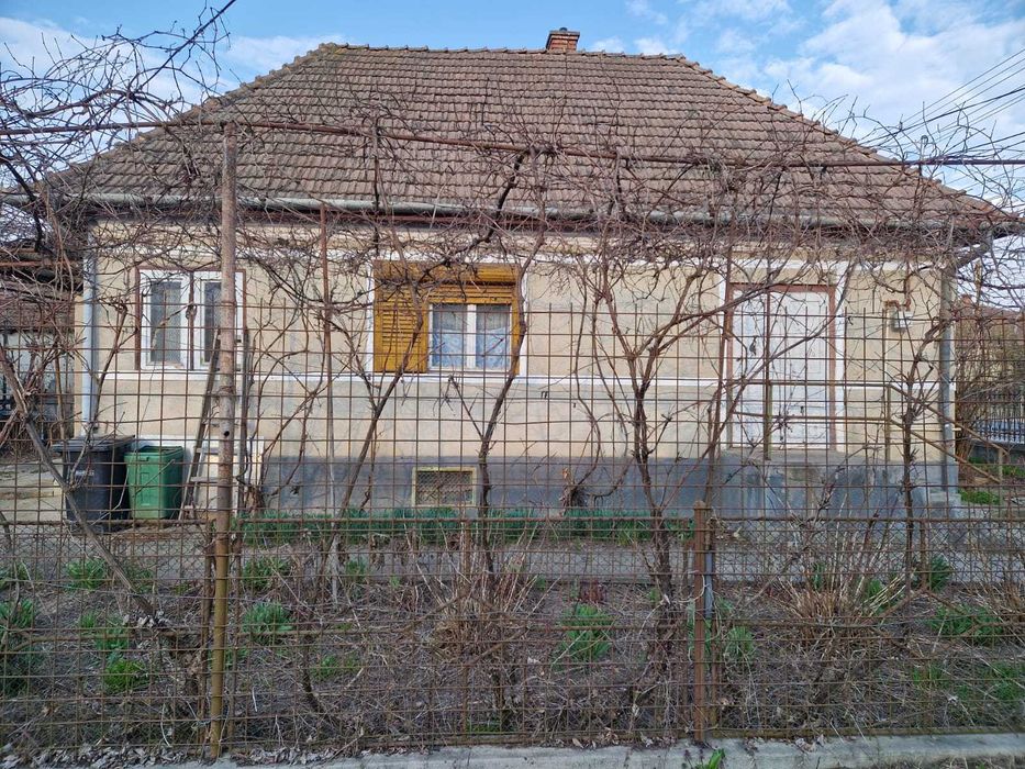 Vând casă și teren, Turda