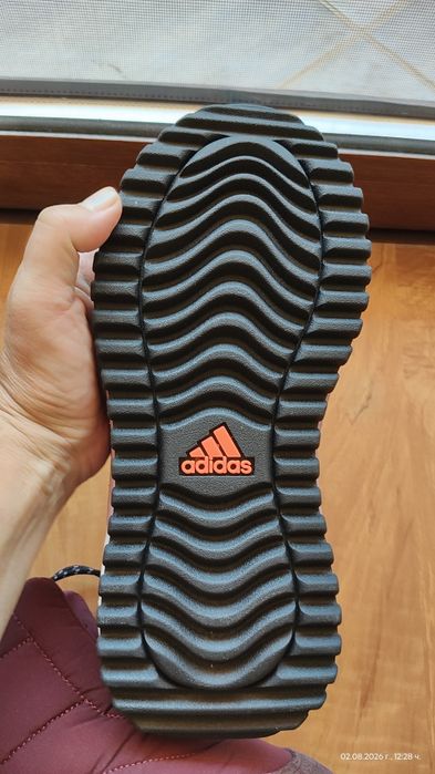 *НОВО*ДАМСКИ  Adidas зимни  бордо 38н. - 100€