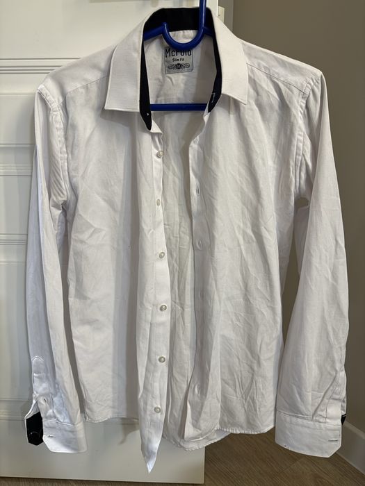 Черная толстовка