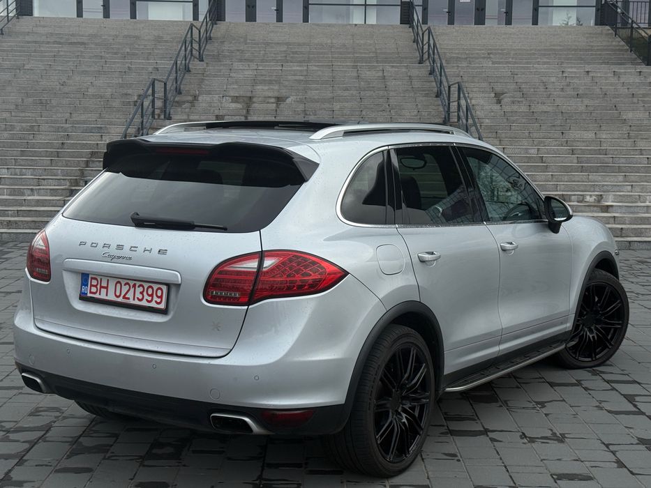 PORSCHE Cayenne 2011 — imagine 3