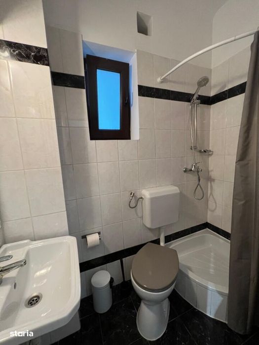 Apartament 4 camere de închiriat în vilă – Primăverii