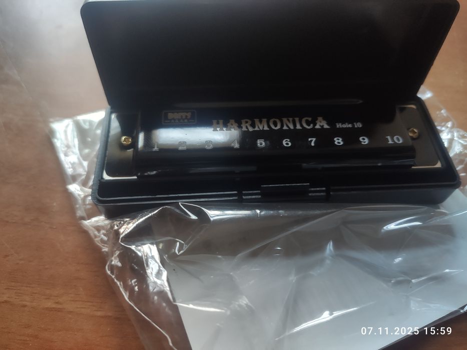 Губная гармошка  новая