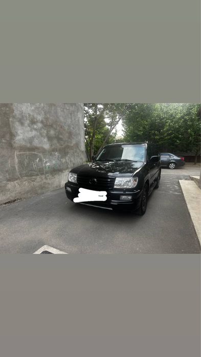 Toyota moshina ideal haydashka tayyor gazi bor 2006yil 448.000km