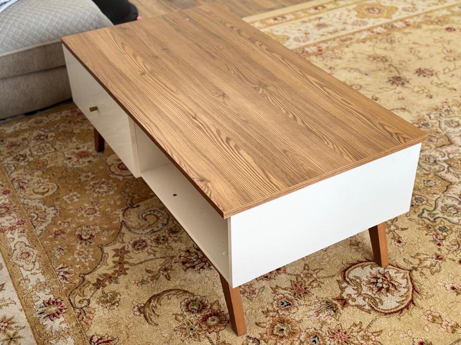 Журнальный столик