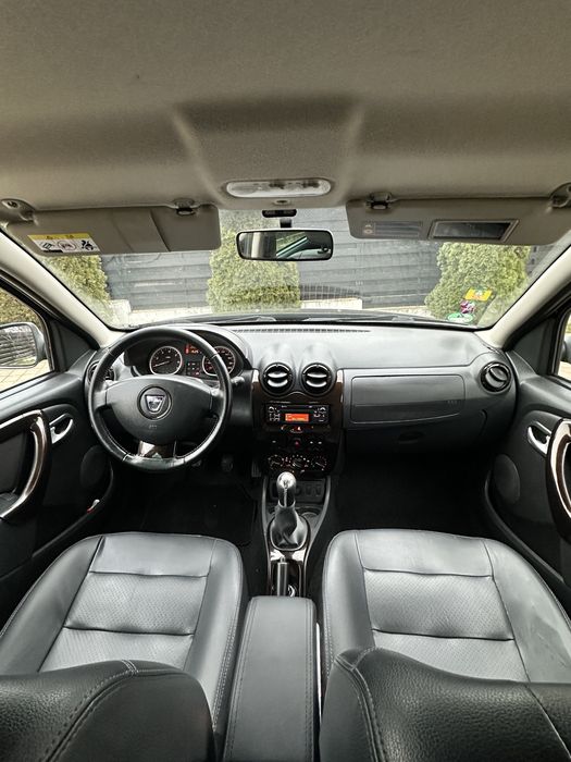 Dacia Duster Prestige• 1.6 benzina • 2012