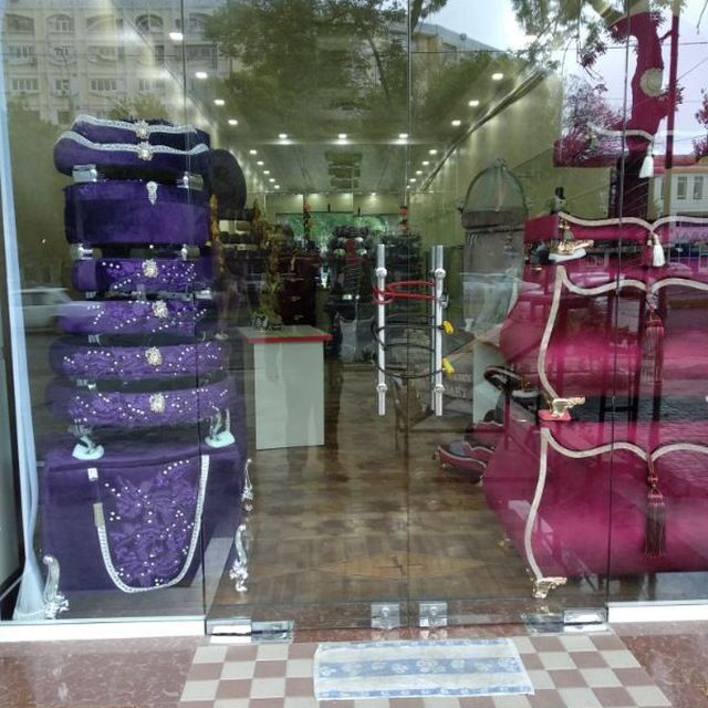 Sarpo qutilari srochna SOTILADI !