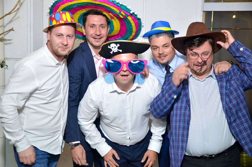 Dj nunta 1500 lei fotograf cameraman botez cununie cabina foto majorat