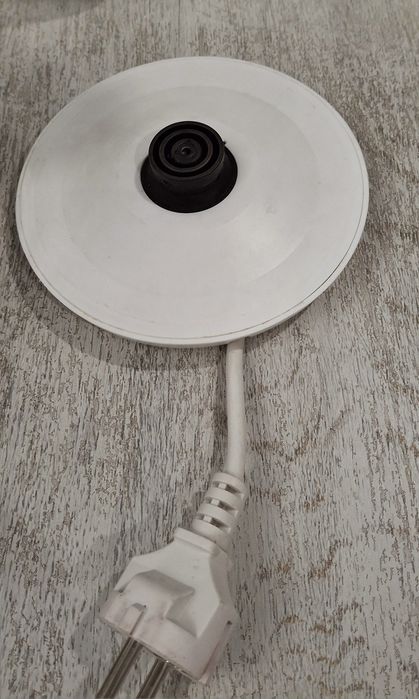 Электрический чайник AVA