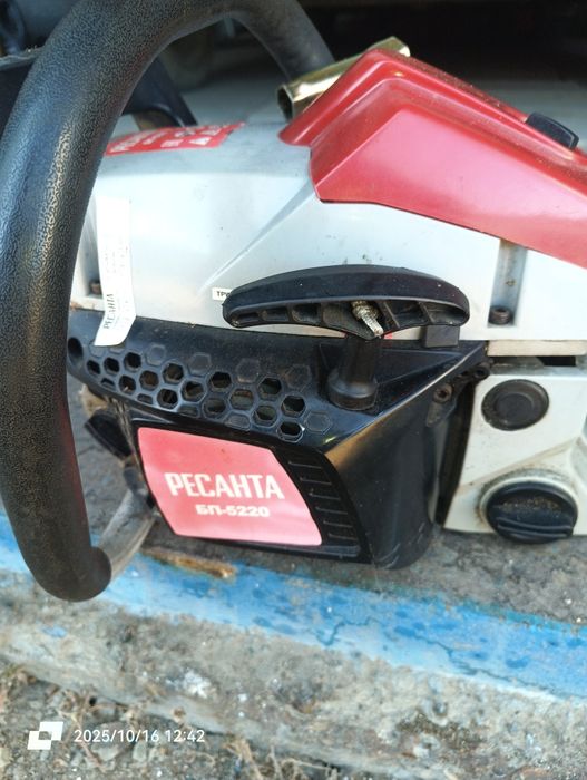 Продам бензо пила Ресанта 5220