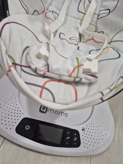 Balansoar Bebelusi 4MOMS MamaRoo 4.0 Plush Multicolor