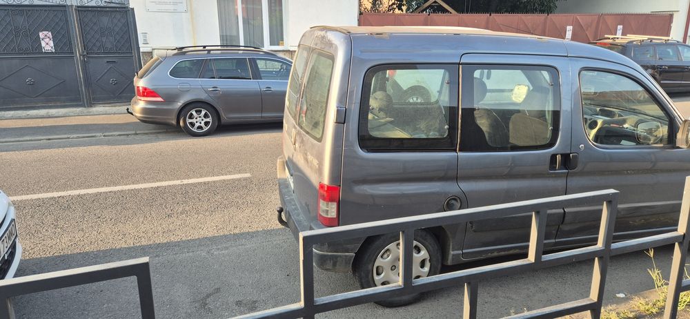 Vând Peugeot partner pentru Rabla