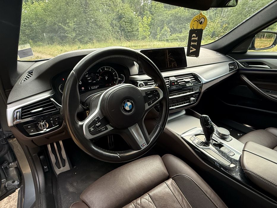 BMW G30 530i B48 на части ( bmw g30 g31 530i за части ) ( M packet рекаро кожа бензин )