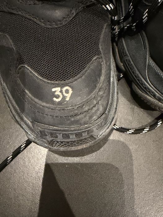 Оригинални маратонки balenciaga triple S
