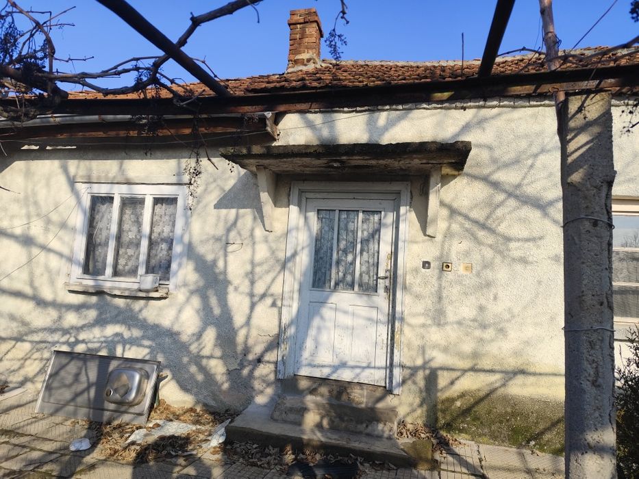 Продавам къща в общ Братя Даскалови