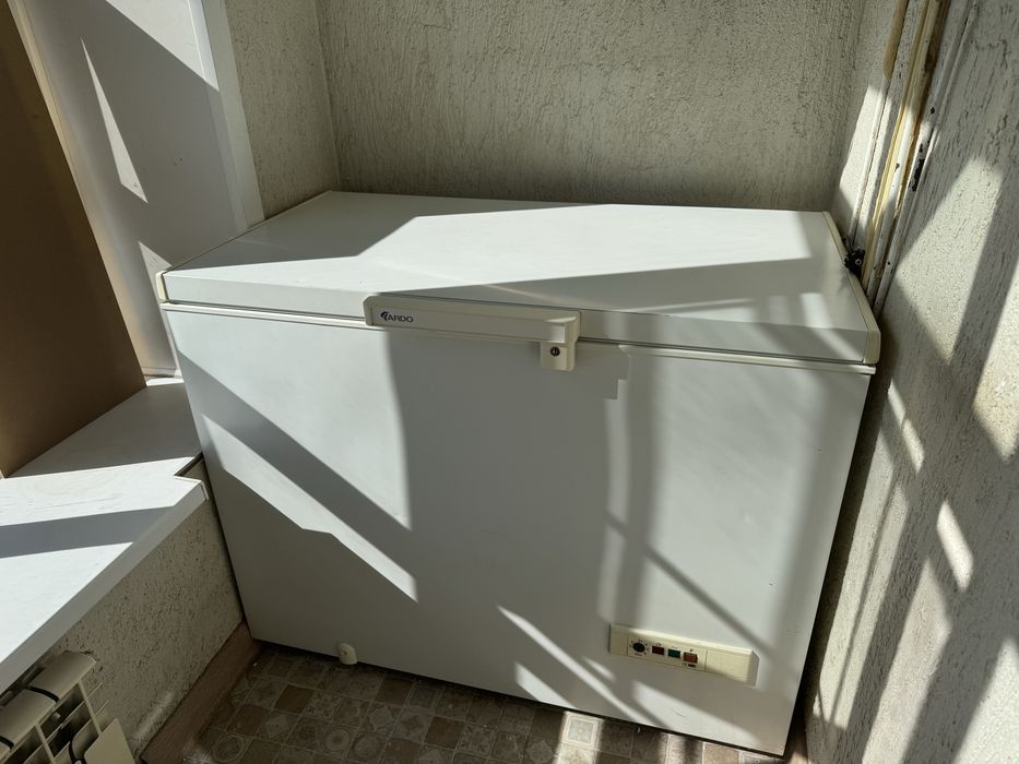 Продам морозильник ARDO