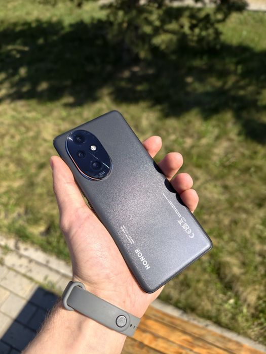 Продам Honor 200 Pro, 12/512 идеальное состояние