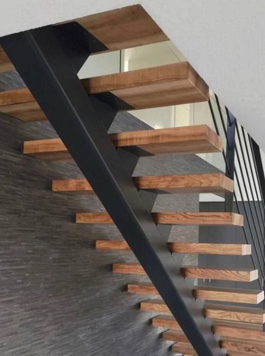 Лестницы на заказ.