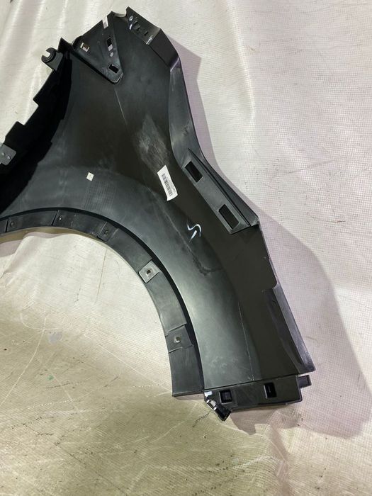 Aripa stanga Renault Captur 2013, 2014, 2015, 2016, 2017, 2018, 2019. Piesa noua.