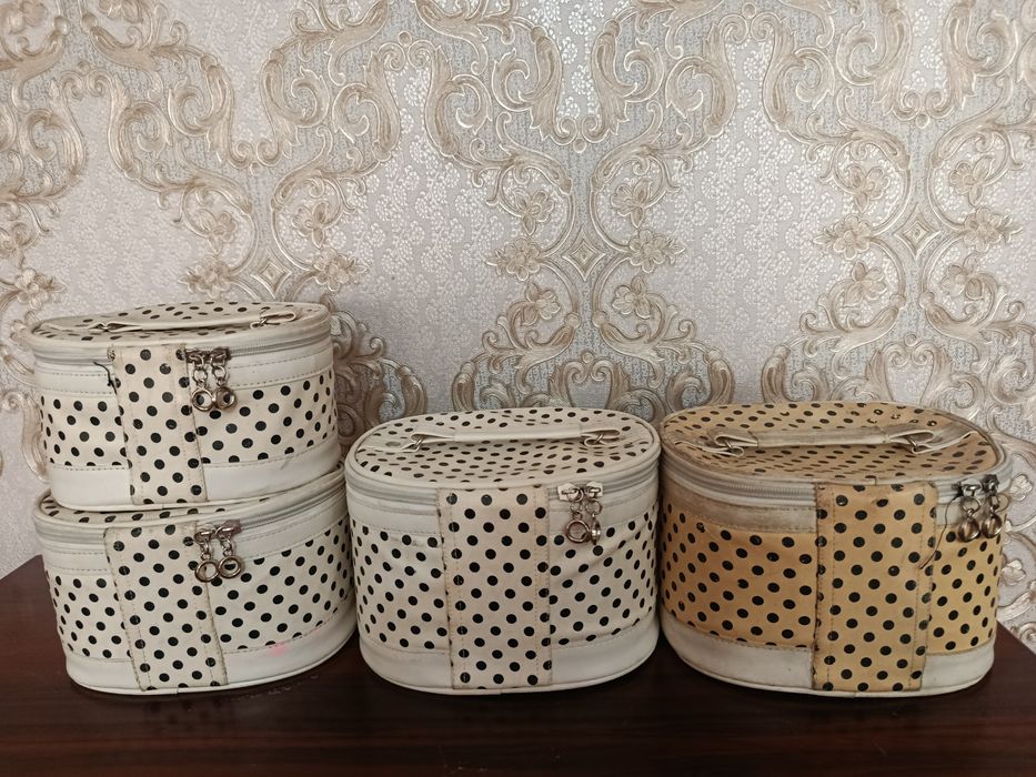 Косметички органайзеры, дорожные несессеры