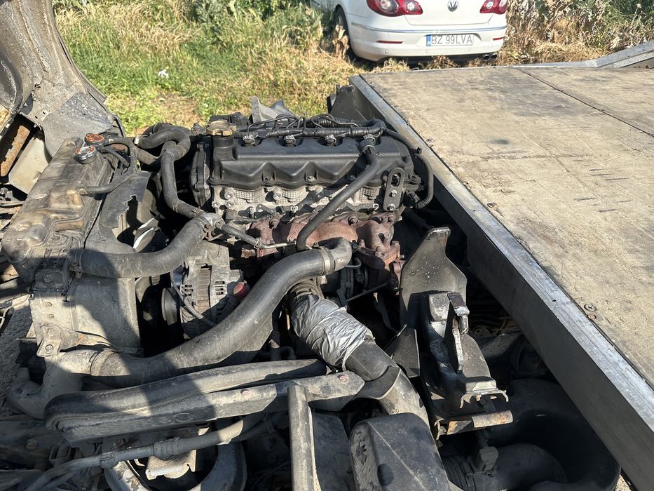 Dezmembrez renault maxity , cabstar nissan 2.5