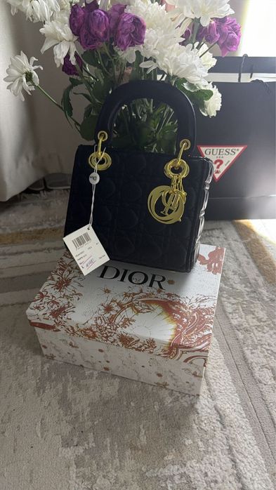 Продам сумку Dior