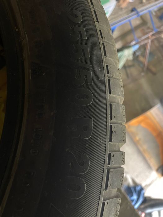 Продавам зимни гуми 255/50R20 Continental ContiWinterContact