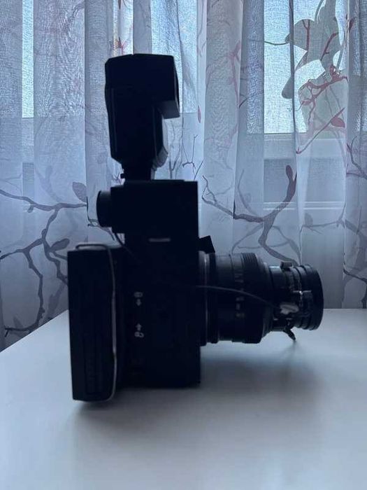Polaroid 600SE Instant Film Camera Mamiya 127mm F4.7 Lens