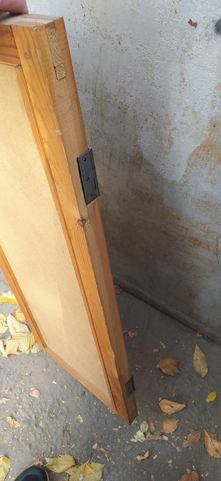 Дверцы деревянные от шкафа .