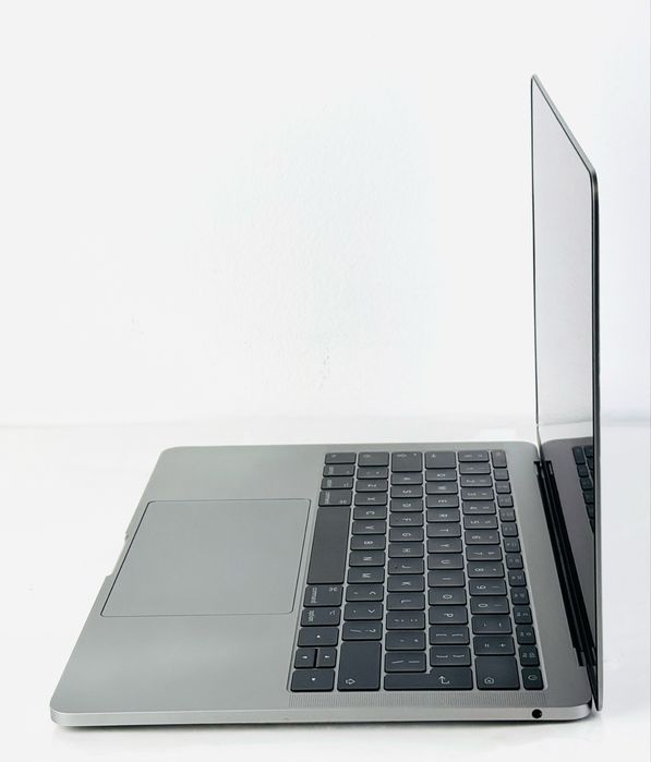 Лаптоп Аpple MacBook Pro 13 2017 i5 2,3Ghz 8RAM 1TB Гаранция!