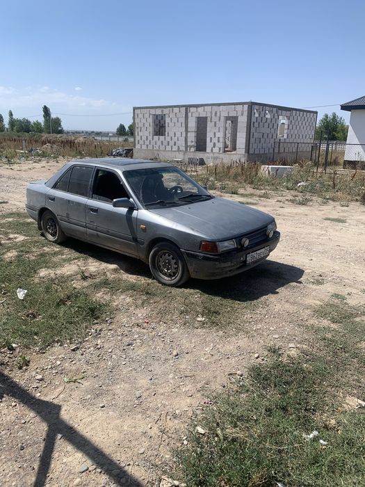 Срочно продам Мазда 323 Срочно