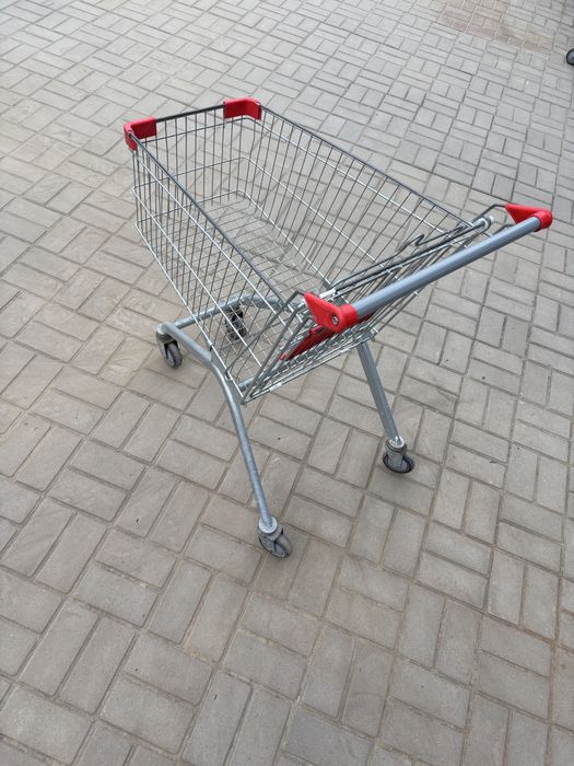 Продаются торговые тележки объём 100 литров