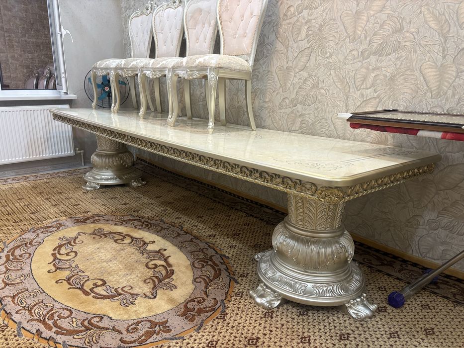 Devan mehmon xona uchun stol stul 10 kishilik