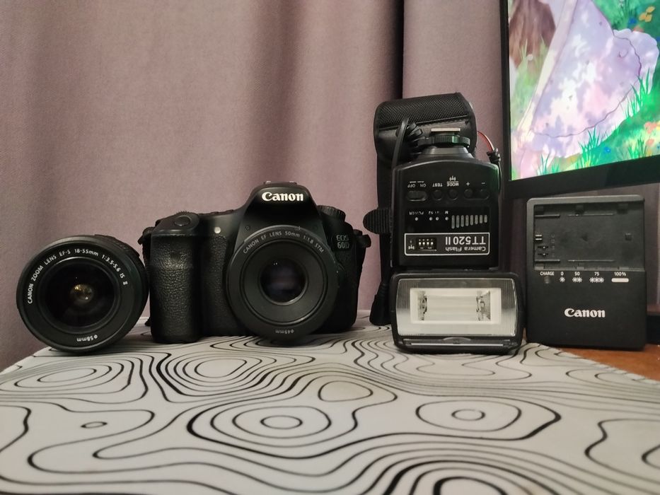 Фотокомплект Canon EOS60D