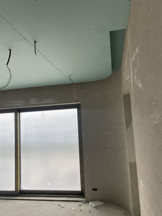 Echipa serioasa cu lucrari de referinta si experienta ae 25 ani