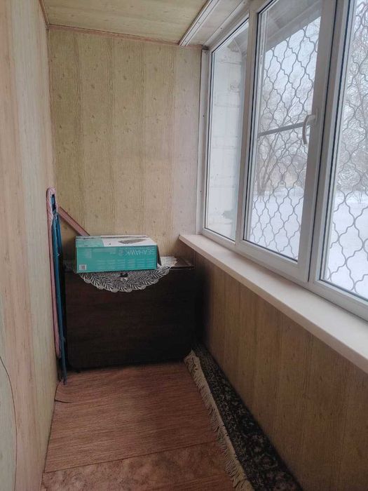 Продам однокомнатную квартиру на 1/9 39кв.ул.На.им.Славского 54