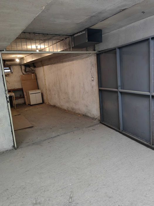 Дава се под наем Гараж / Паркомясто в Варна, Червен площад - 22 кв.м за 102 € - Снимка #5