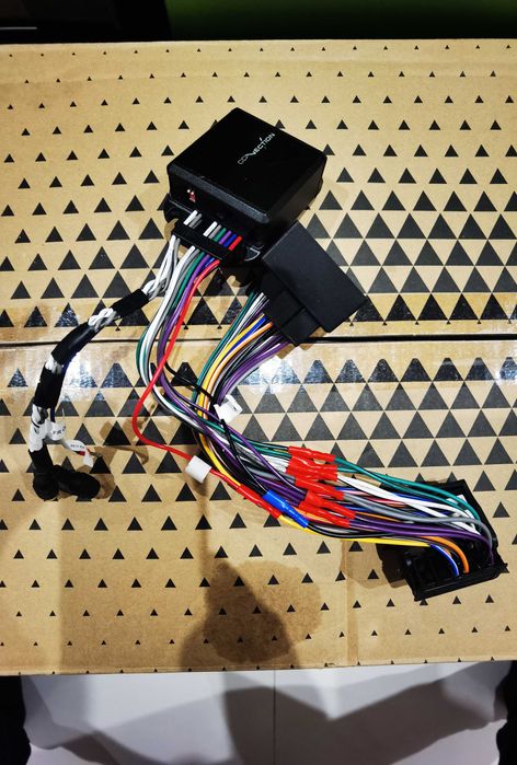 JBL BASSPRO 12 Субуфер за кола