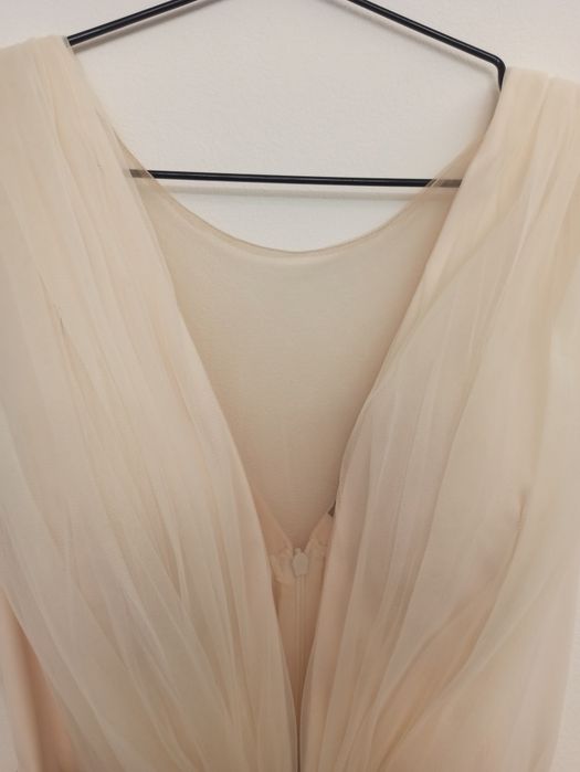 Rochie crem de seară