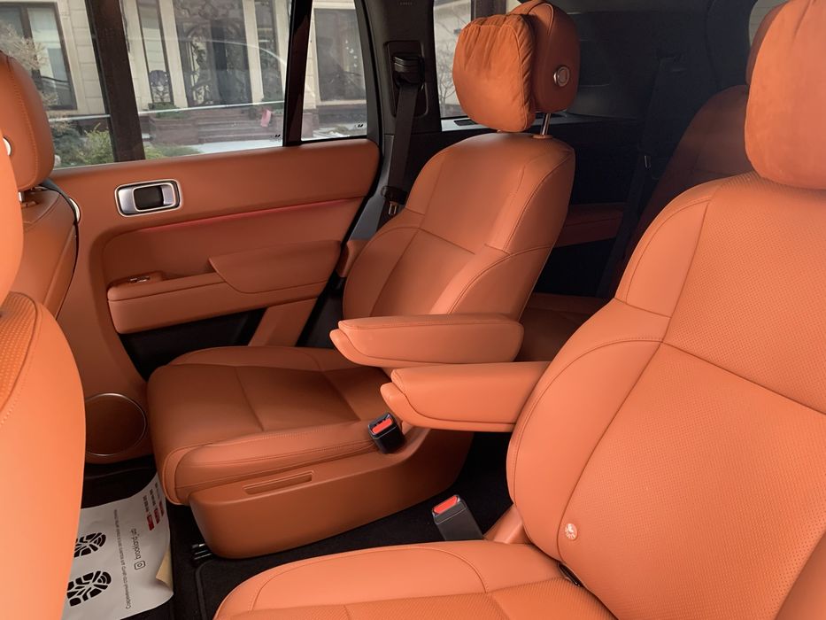 Li 8 Ultra 2025 apelsin salon