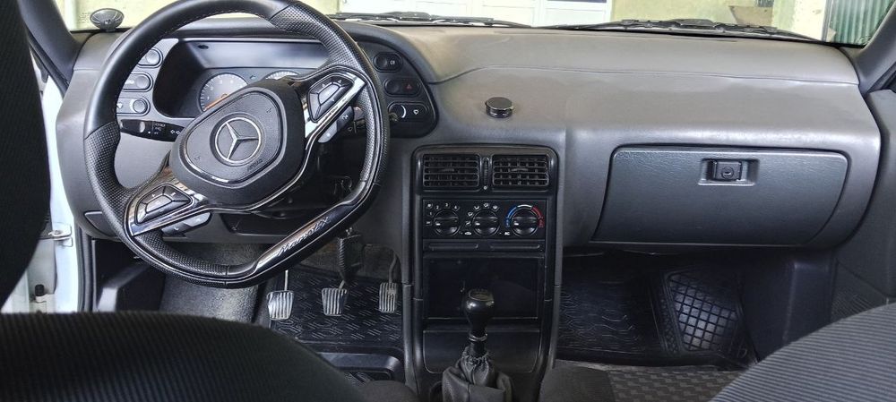 Daewoo 1995 yil benzin zorholatda
